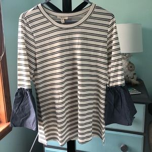 Striped shirt w/ bell sleeves white grey blue M L